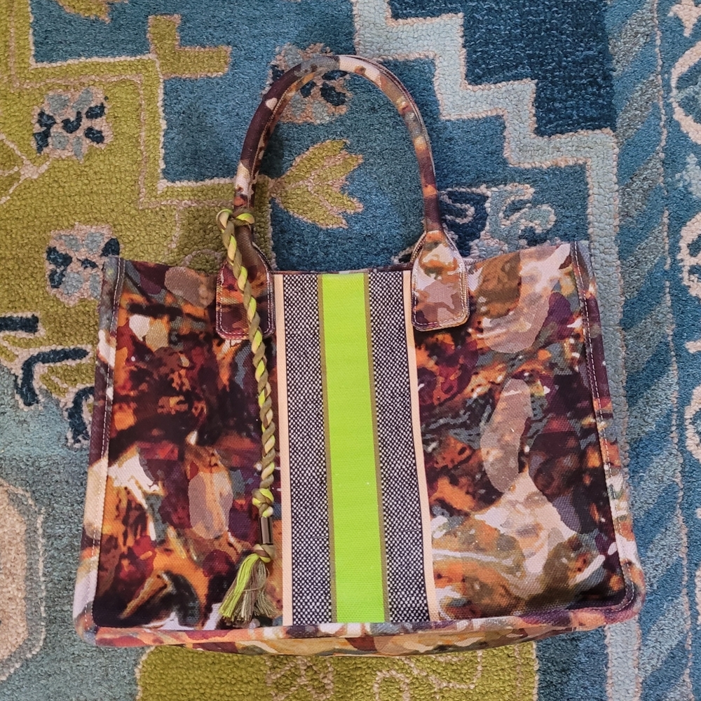 Vince Camuto Orla Tote